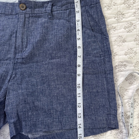 Women’s Old Navy Everyday Chambray Shorts - Picture 6 of 7